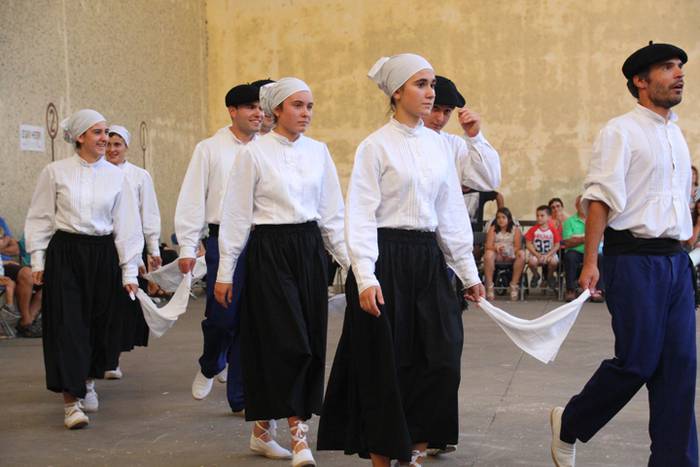 Bedaioko ingurutxoa ezin falta festetan 42 1473618955876