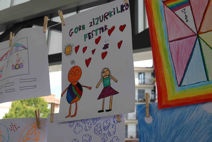 Zizurkilgo argazki eta marra 12 1631360616411