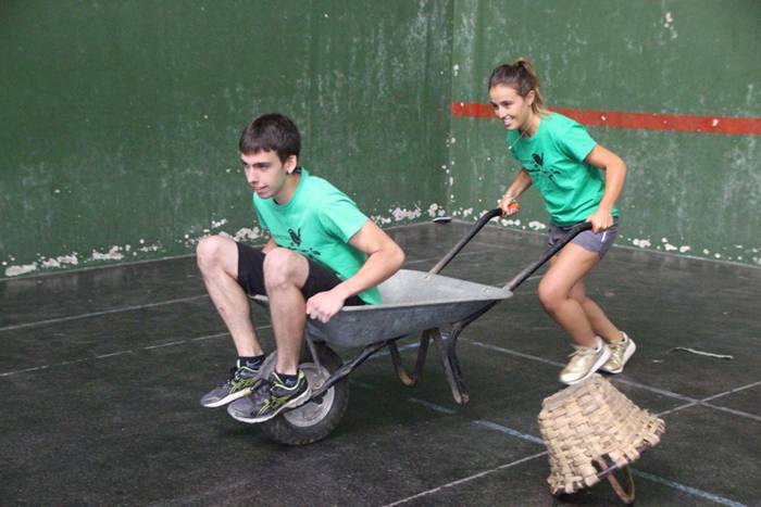 Frontoia, erakustaldiaren ba 20 1502818140274