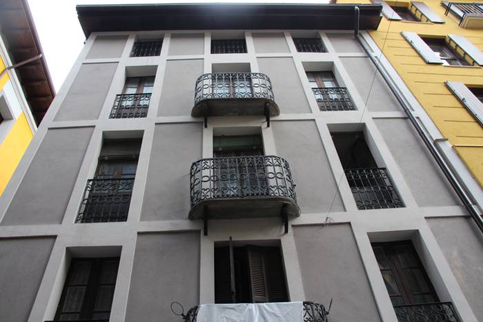 Kale Nagusiko lokal bat okup 10 1494614777585