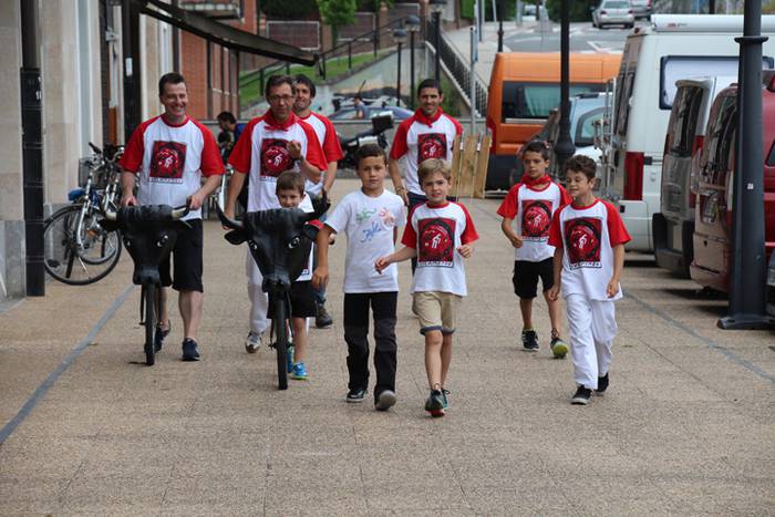 Piztu da festa, txupinarekin batera 14 1467994766231