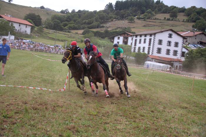 Zaldiak lasterka, gazteak desafioan 109 1472407327857