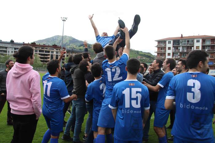 Luis Mendigainek merezitako  21 1557049708930