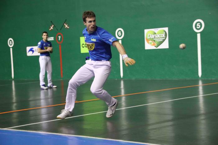 Jaka eta Artola, lehen postu 26 1576521591830