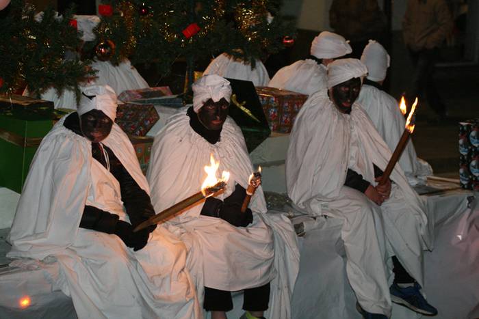 VILLABONAKO ERREGE MAGOEN DESFILEA 2017 80 1483976420771