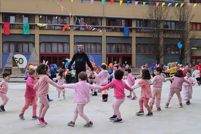 Inauteriak 22, eskolak 26 1645963558582