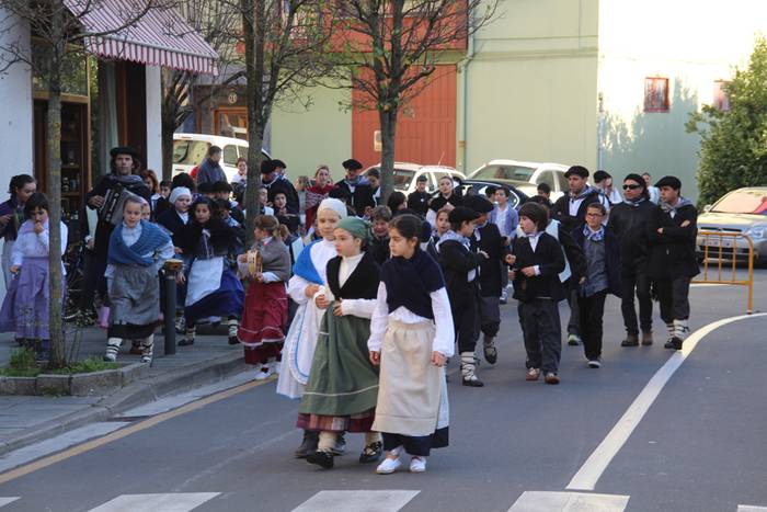 Gabon eskea eta olentzero 2015 45 1450964181783
