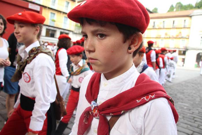 Lizarrez apaindutako kaleeta 130 1498311902898