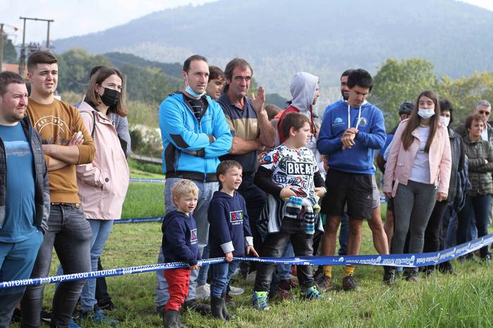 Mikel Lizartzak 40 kilogatik 90 1634046886597