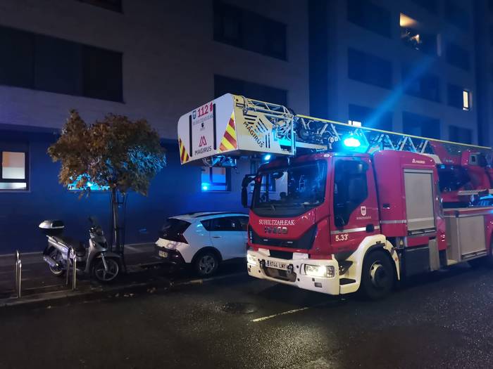 Sute txiki bat izan da Larramendi auzoko etxebizitza batean