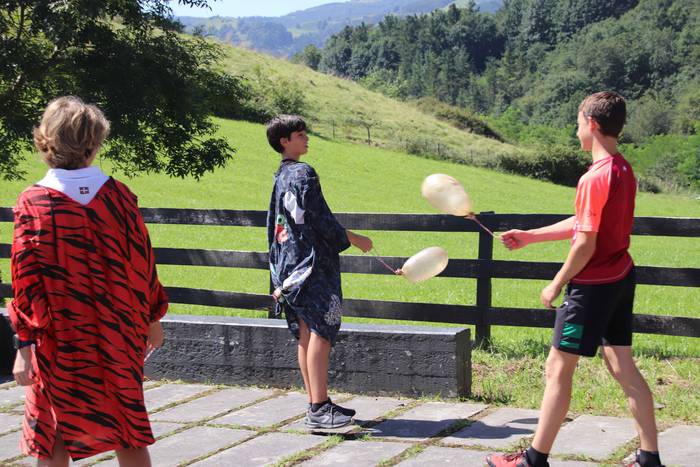 Txikiak buruhandiei ihesi ib 13 1566045828320