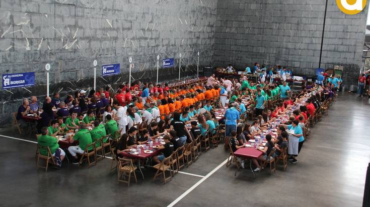 Koloreztatuz zuri-beltza