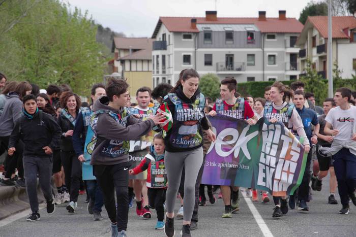 korrika, furgonetatik, Anoet 46 1649421142823