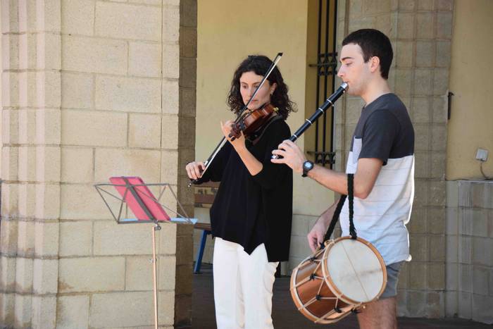 Zerbitzu publikoen aldeko mo 16 1593257979977