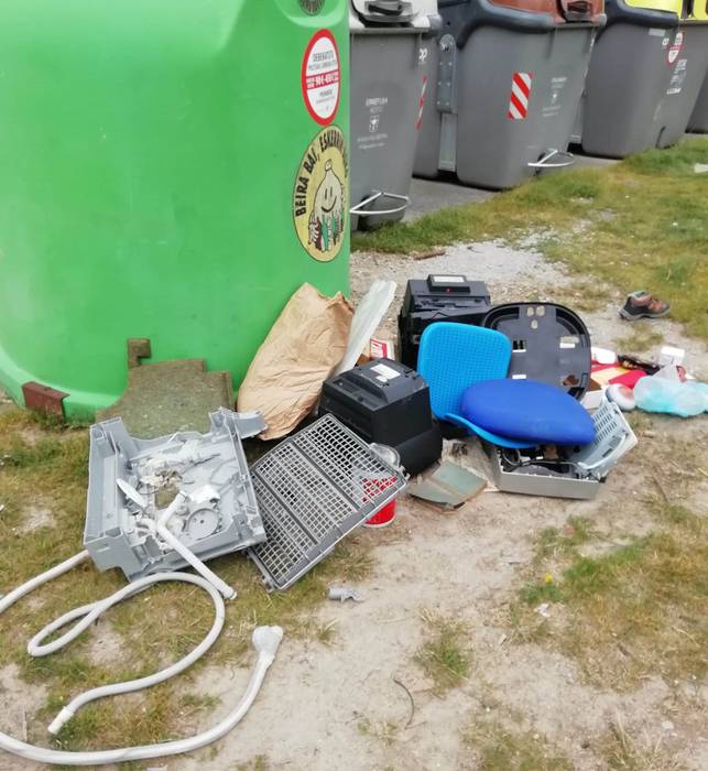 Udalak neurriak hartuko ditu, gero eta hondakin gehiago uzten baitira lurrean botata
