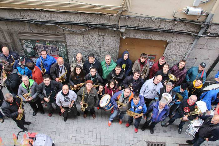 Bonberenea gaztetxearen 21. urteurrenean, txaranga 1 1545485570043