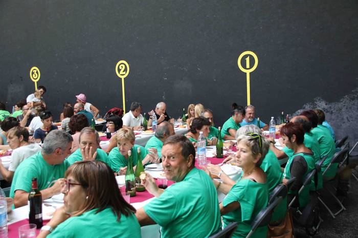 Bazkaldu ere frontoian egite 4 1566484649629