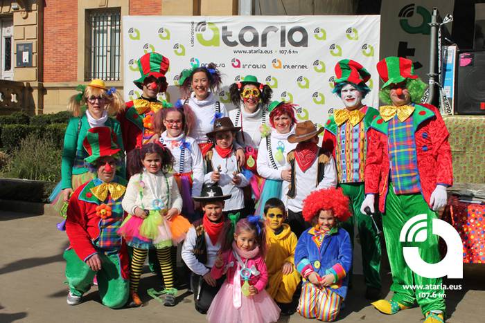 Photocoll-ean jartzeak saria 9 1488129932898