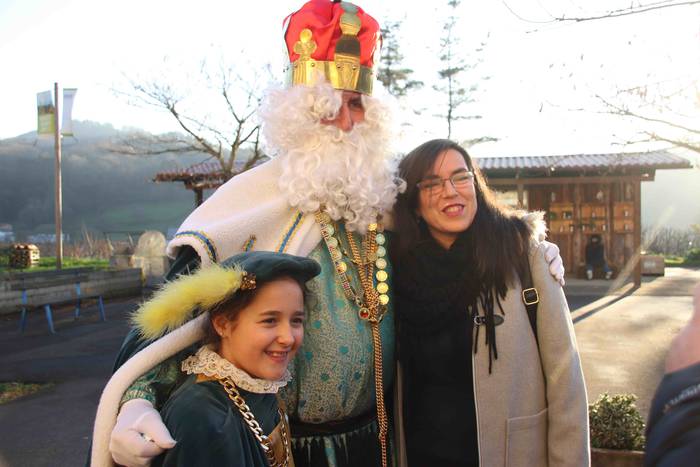 Errege Magoak heldu dira Tol 18 1578242302800