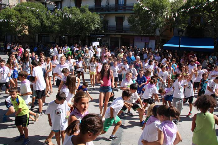 Piztu da sei eguneko festa Ibarran 18 1471949387657