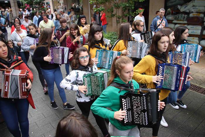 Hauspoa trikitiari 26 1570286792774