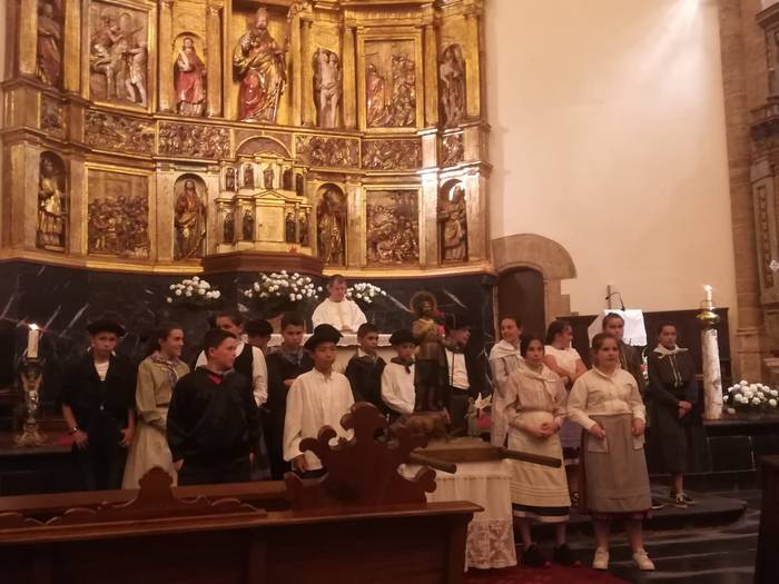 Prozesioaren ondoren, bazkar 1 1557930924132