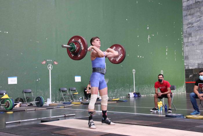 Sei pultsulari eta mutilak t 13 1602172867314