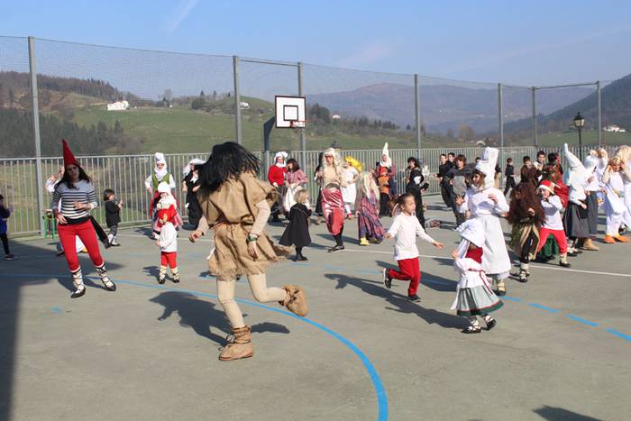 Altzo eskola inauteriak 2017 17 1487872972795