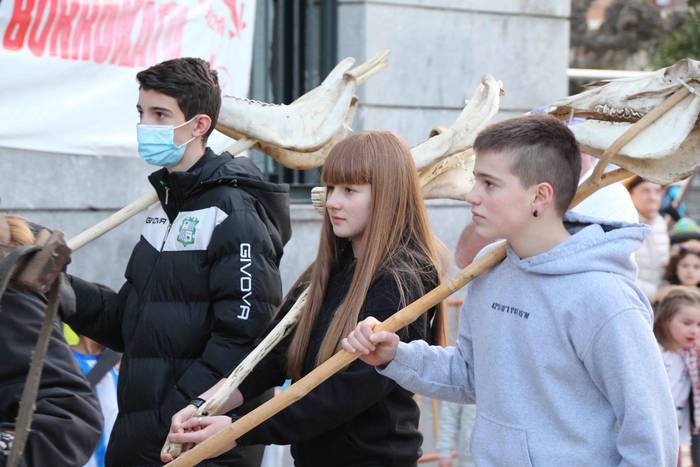 "Azti, prest, irribarra!" 11 1647719505669