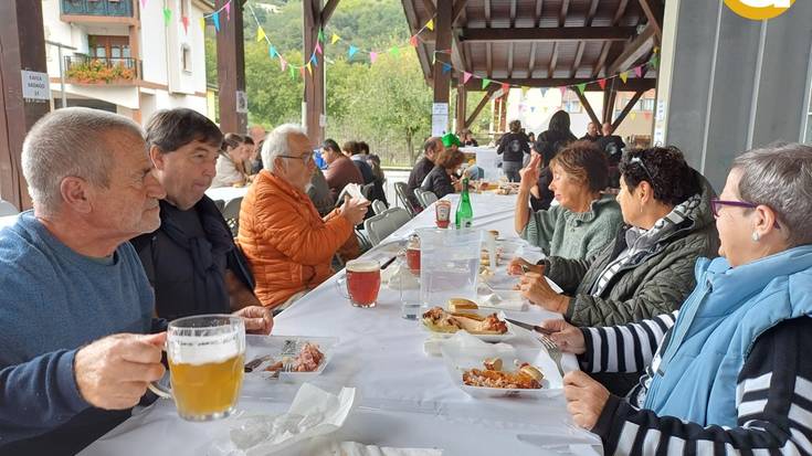 Festa giroa, garagardoaren bueltan