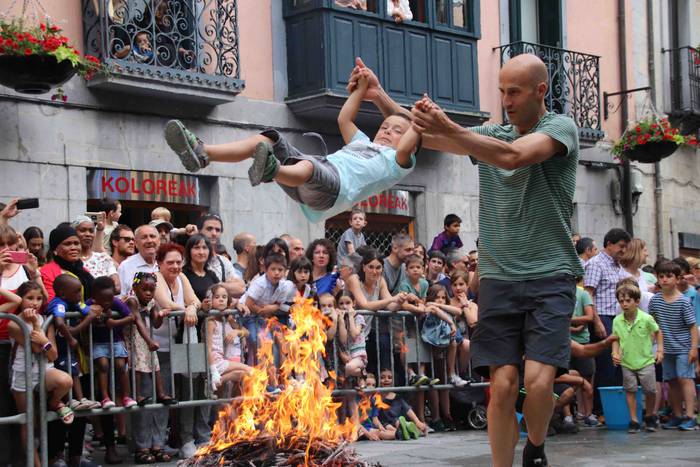 Txikienak ere saltoka 57 1561316755263