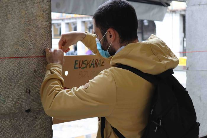 “Plazak aldarriz betetzeko”  1 1591530804569