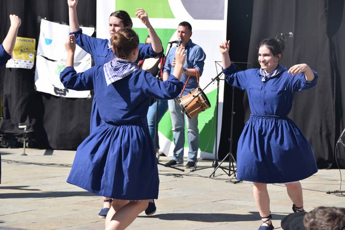 Dantzari txikiak, goizeko pr 89 1491666924990