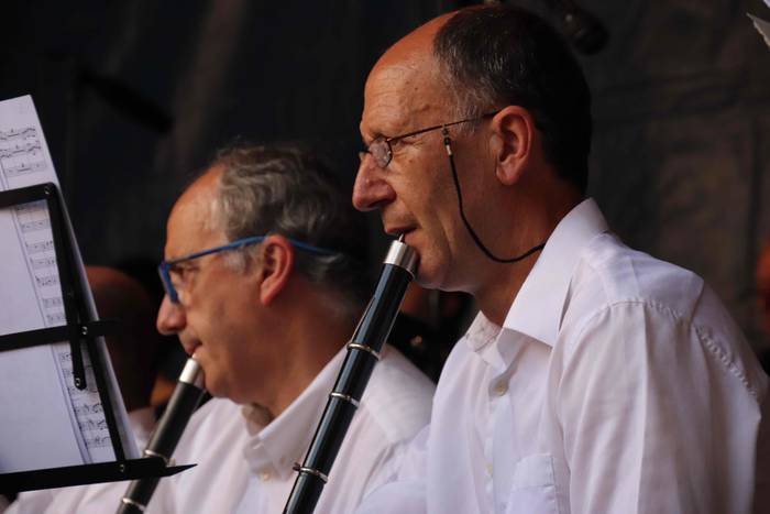 Musikak eta dantzak jantzi d 19 1531658789557