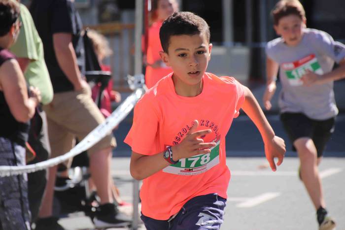 Anoetako haur krosa 57 1529746468085