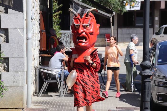 Txikiak buruhandiei ihesi ib 3 1566045818652