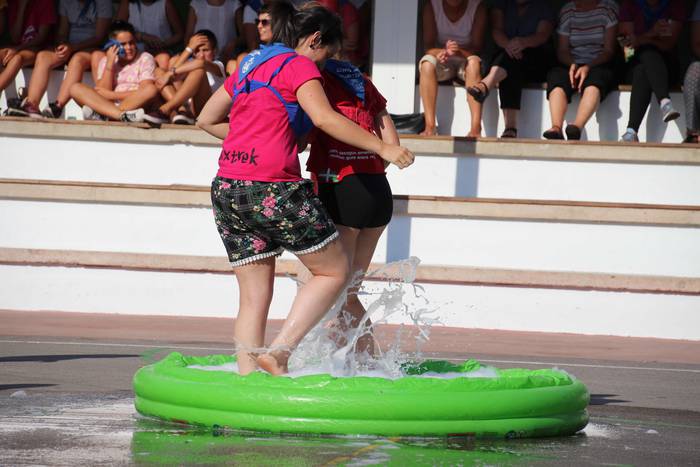 Lehiatik gutxi, festatik ask 20 1534073890534