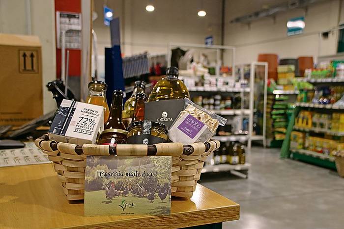 Oparitu Gurdiko produktu saski bikaina