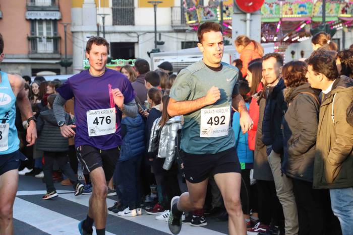 Uzturreko gurutzea lapurtu z 112 1577813974219