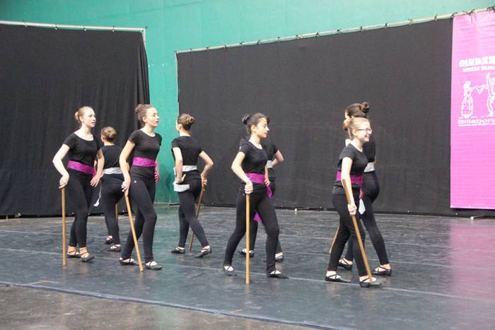 Eskolatik plazara emanaldia  23 1488739665849