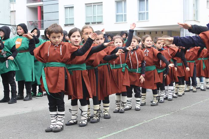 Villabona eskolak inauteriak 20 1487939375615