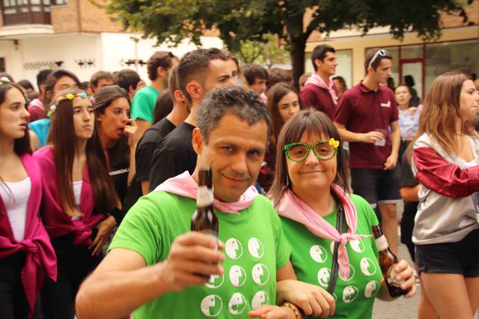 Kalean gora eta behera, kuad 10 1564506790654