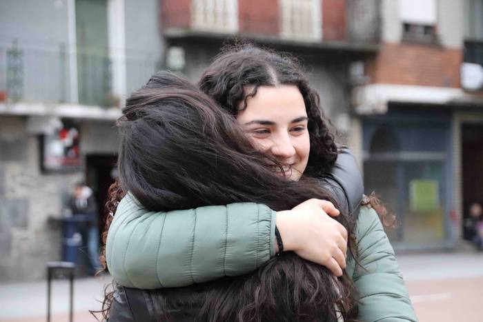 Emakumeen aldeko mosaikoa eg 13 1583688971202