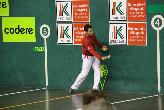 Bi maisu handi, katedralean 3 1571600467795