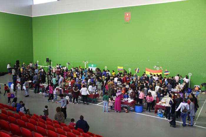 Jatorri ezberdinekoak bat eg 31 1496583461470