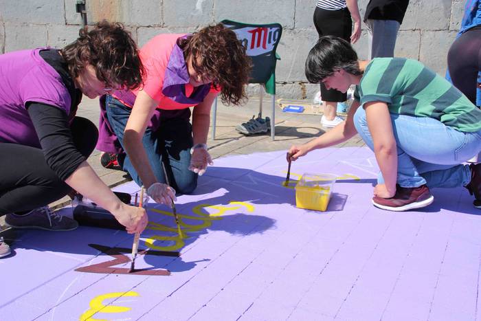 Eskuz esku morez margotu dut 12 1553963599673