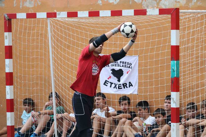 Antrax taldeak irabazi du Sa 16 1532514424843