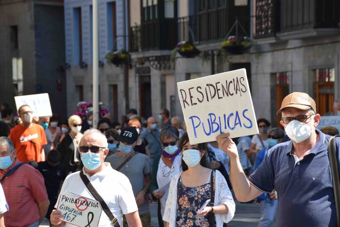 Zerbitzu publikoen aldeko mo 27 1593257986576