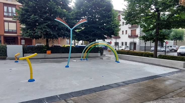 Erabilgarri dago Irurako ur parkea