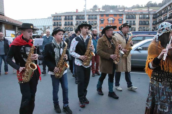 Hasi dira kaldereroak eskual 108 1550860555167